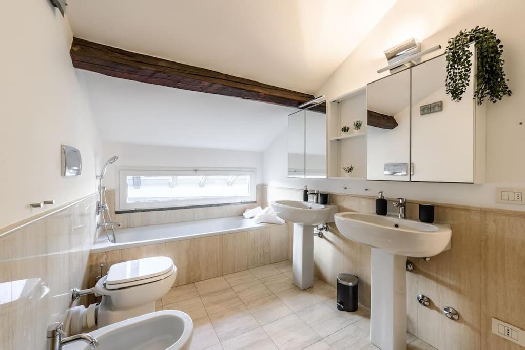 Buenos Aires' Nest - 10 Minutes From Duomo With Terrace Apartment Milan Exterior photo