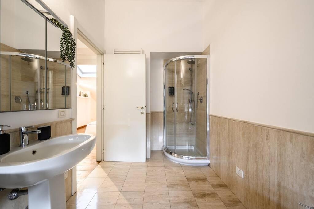 Buenos Aires' Nest - 10 Minutes From Duomo With Terrace Apartment Milan Exterior photo